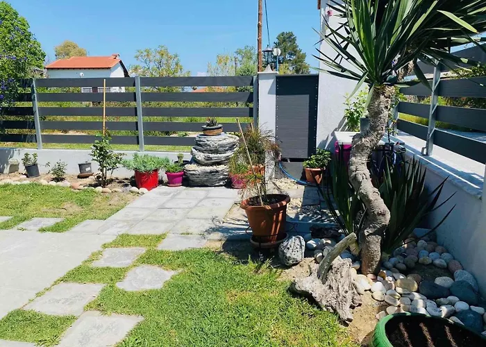 Artemida Affittacamere Hanioti