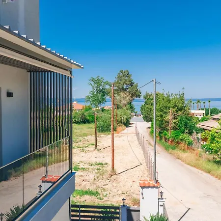 Artemida Πανσιόν 3*